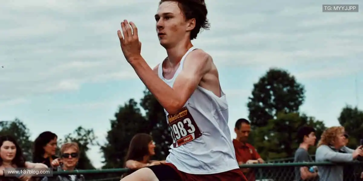 🎥专业解说，带你看透赛场背后的战术密码！🎙️